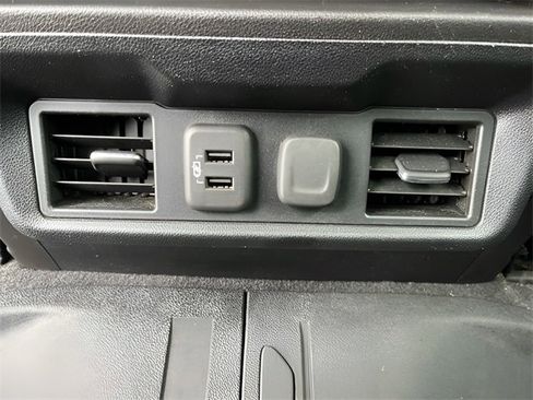 Used 2020 Chevrolet Silverado 1500 LT w/ Texas Edition image 30