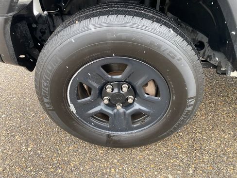 Used 2023 Jeep Wrangler Sport image 28