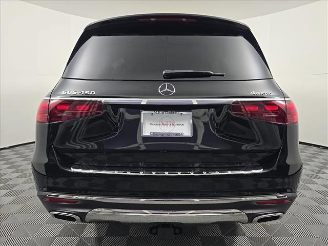 Used 2026 Mercedes-Benz GLS 450 4MATIC image 6