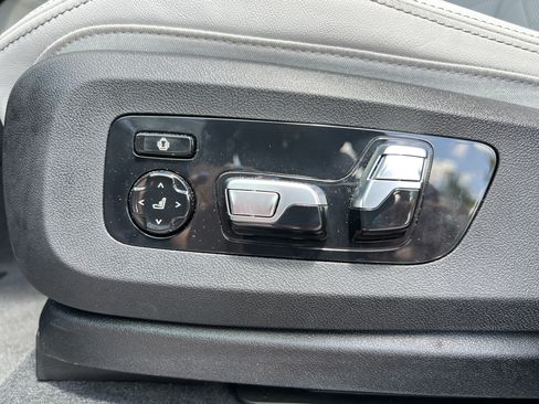 Used 2026 BMW X5 xDrive40i AWD/4WD image 38