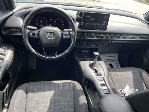 Certified 2026 Honda HR-V Sport image 9