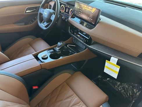 New 2026 Nissan Rogue Platinum AWD/4WD image 12