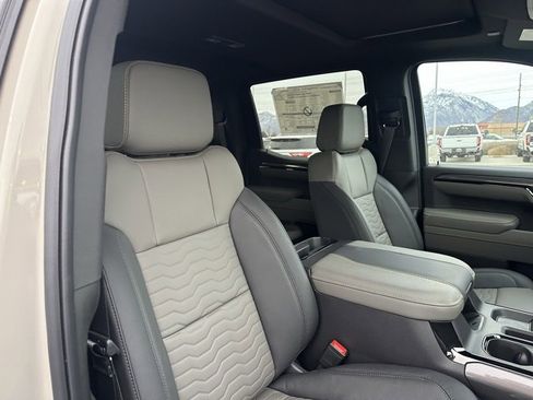 New 2026 Chevrolet Silverado 1500 ZR2 image 19