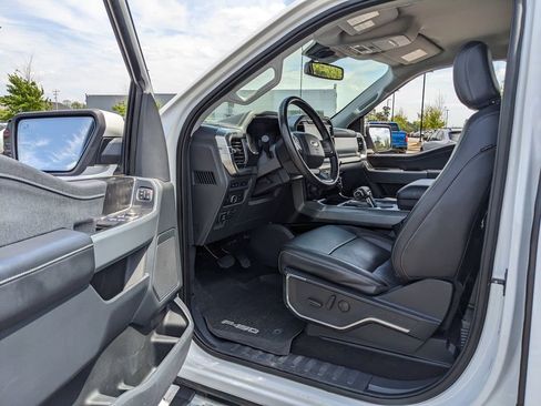 Used 2022 Ford F150 Lariat w/ FX4 Off-Road Package image 21