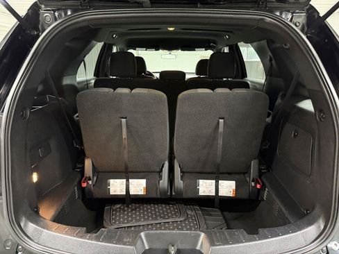 Used 2017 Ford Explorer XLT AWD/4WD image 30