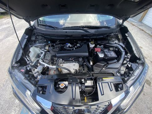Used 2018 Nissan Rogue S AWD/4WD image 23