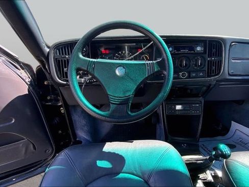 Used 1988 Saab 900 Turbo FWD image 5