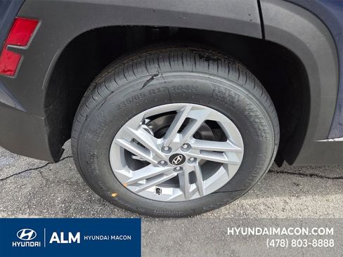 New 2026 Hyundai Tucson SE image 9