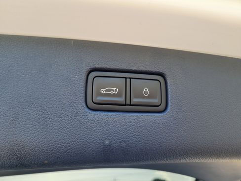Used 2025 Genesis GV80 3.5T Prestige AWD/4WD image 15