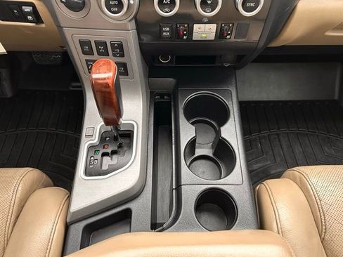 Used 2013 Toyota Sequoia Platinum image 22