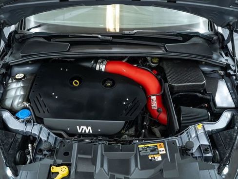 Used 2016 Ford Focus RS image 39