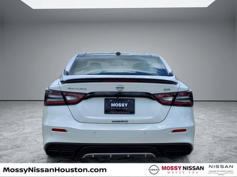 Used 2021 Nissan Maxima SR w/ Sport Mat Group FWD image 6