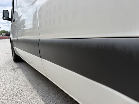 Used 2021 Mercedes-Benz Sprinter 2500 image 40