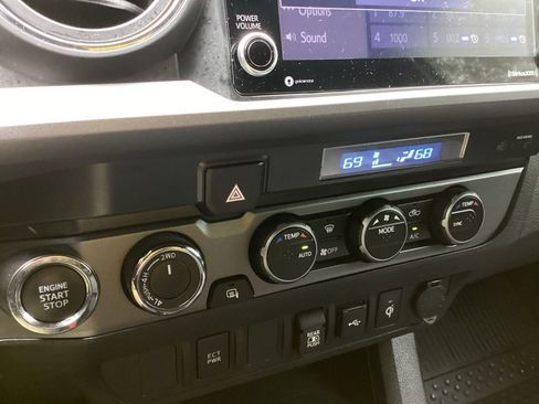 Used 2023 Toyota Tacoma TRD Off-Road AWD/4WD image 11