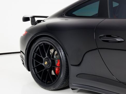 Used 2017 Porsche 911 Carrera GTS RWD image 58