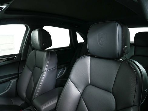 New 2026 Porsche Macan S image 5