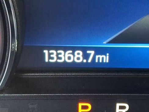 Used 2023 Ford Explorer XLT w/ Equipment Group 202A image 20