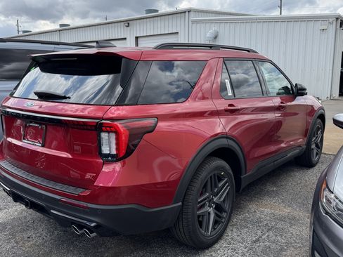 New 2026 Ford Explorer ST AWD/4WD image 3