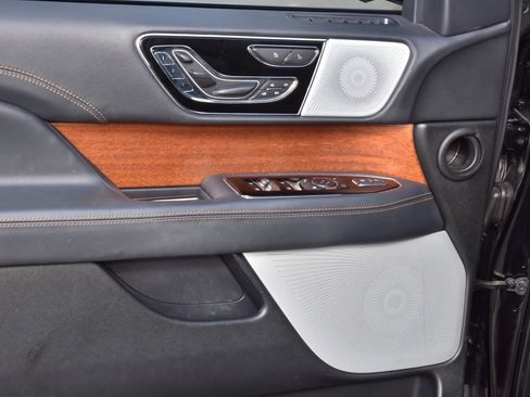 Used 2023 Lincoln Navigator L Black Label image 37