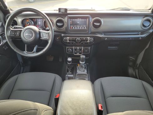 Used 2022 Jeep Wrangler Unlimited Sport image 11