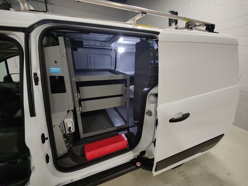 Used 2022 Ford Transit Connect XL image 21