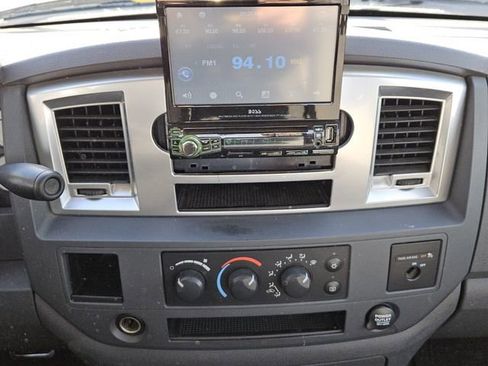 Used 2007 Dodge Ram 1500 Truck SLT image 6