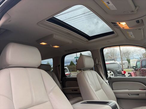 Used 2009 GMC Yukon SLT image 18