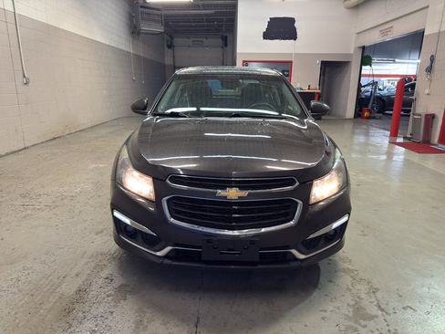 Used 2015 Chevrolet Cruze LTZ w/ Sun, Sound and Sport Package FWD image 2
