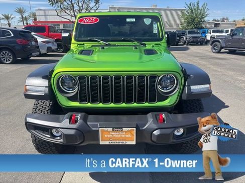 Certified 2025 Jeep Wrangler Unlimited Rubicon w/ Convenience Group AWD/4WD image 9