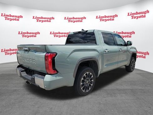 Used 2025 Toyota Tundra Limited AWD/4WD image 25