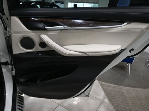 Used 2015 BMW X5 xDrive50i image 18