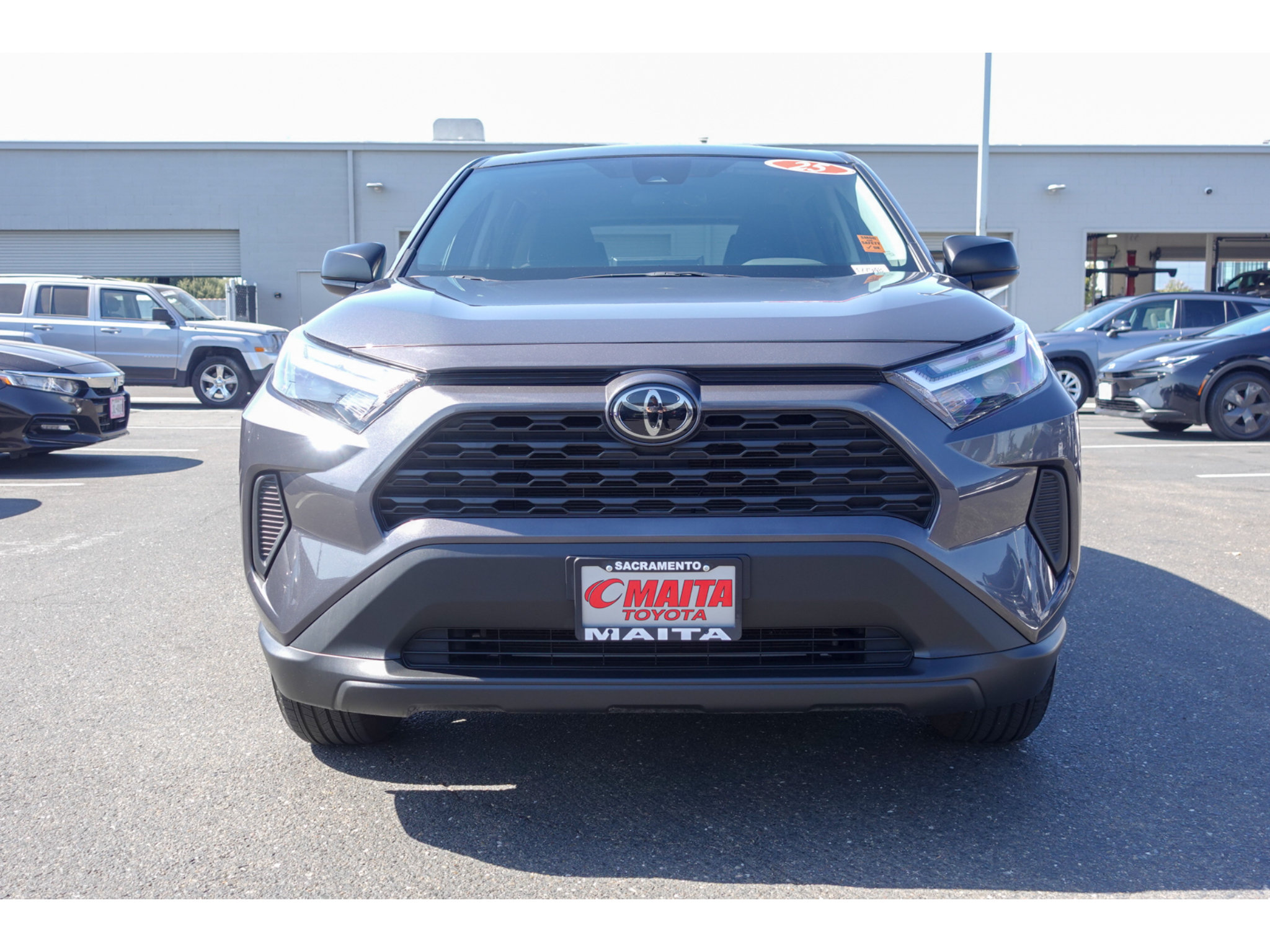 Used 2025 Toyota RAV4 LE AWD/4WD image 8