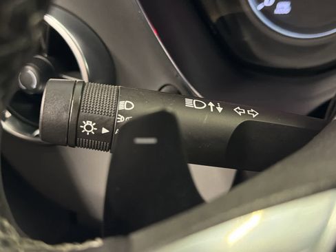 Used 2023 Chevrolet Camaro LT image 31