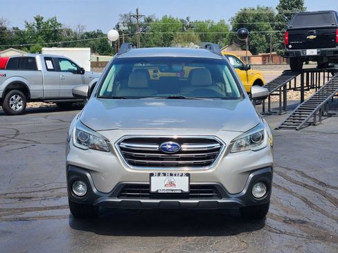 Used 2018 Subaru Outback 2.5i Premium AWD/4WD image 6