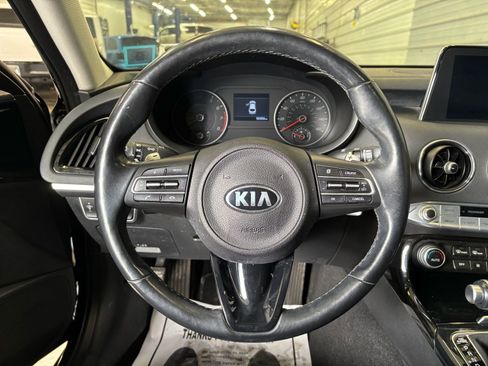 Used 2019 Kia Stinger w/ Sun & Sound Package image 13
