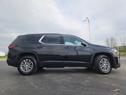 Used 2023 Chevrolet Traverse LT FWD image 23