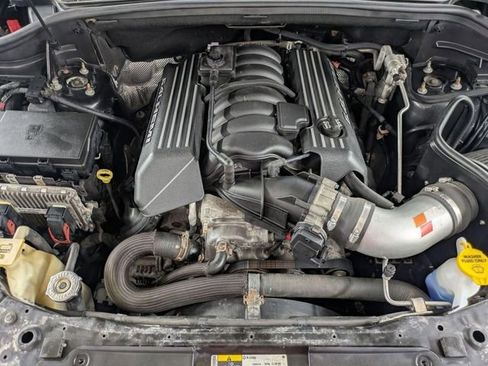 Used 2016 Jeep Grand Cherokee SRT AWD/4WD image 33