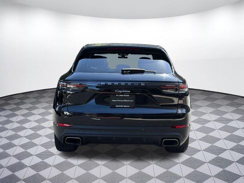 Used 2023 Porsche Cayenne AWD/4WD image 10
