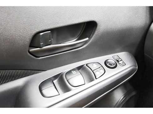 Used 2025 Nissan Kicks Play S FWD image 16