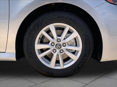 New 2026 Toyota Camry LE w/ Convenience Package FWD image 12