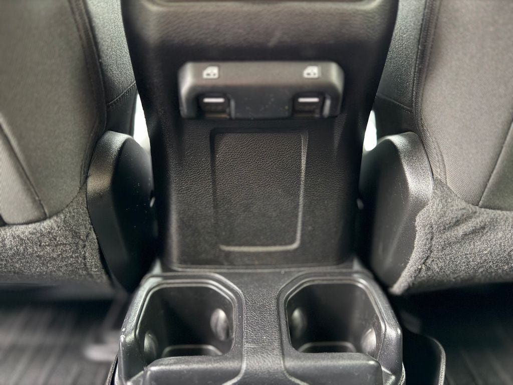 Used 2020 Jeep Wrangler Unlimited Sport S AWD/4WD image 28