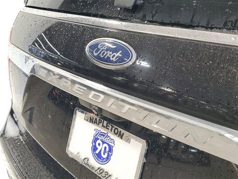 Used 2020 Ford Expedition XLT w/ Equipment Group 202A image 5