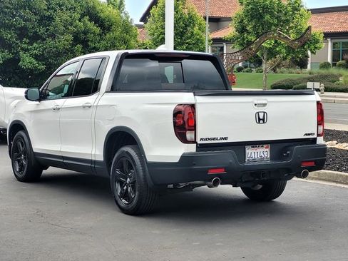 Used 2023 Honda Ridgeline Black Edition image 7