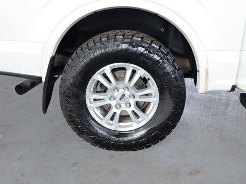 Used 2016 Ford F150 Lariat w/ Equipment Group 501A Mid AWD/4WD image 5