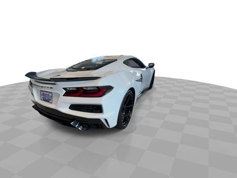 New 2026 Chevrolet Corvette E-Ray image 8