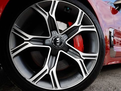 Used 2019 Kia Stinger GT2 image 36