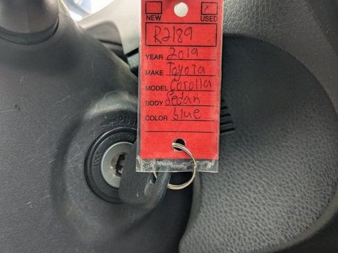 Used 2019 Toyota Corolla SE w/ Carpet Mat Package (TMS) image 34