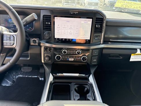 New 2025 Ford F250 Lariat w/ Lariat Ultimate Package AWD/4WD image 23