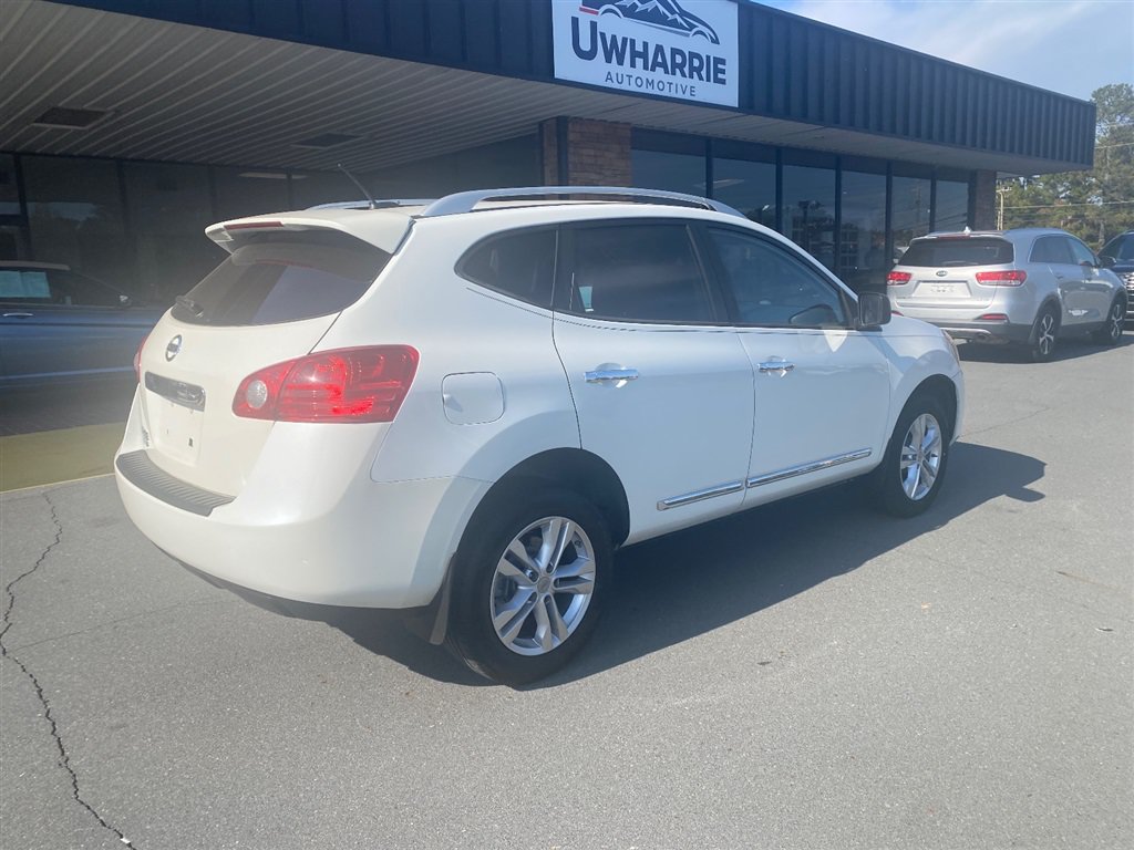 Used 2015 Nissan Rogue S w/ Convenience Package FWD image 6