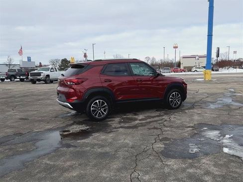 Used 2024 Chevrolet TrailBlazer LT w/ LT Cold Weather Package image 32